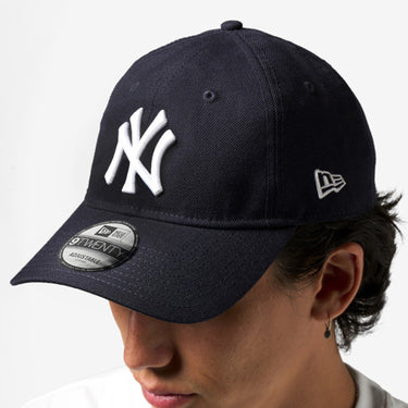 New Era 9TWENTY New York Yankees Wool Strapback Black