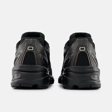 New Balance 740 Black