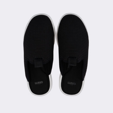 Pelli Jet Black/ Lily white