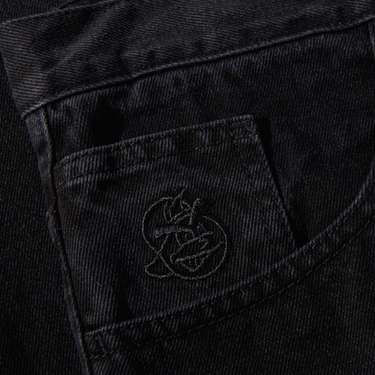 '93! PITCH BLACK